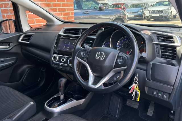 Honda Jazz 1.5 i-VTEC Sport 5dr CVT 