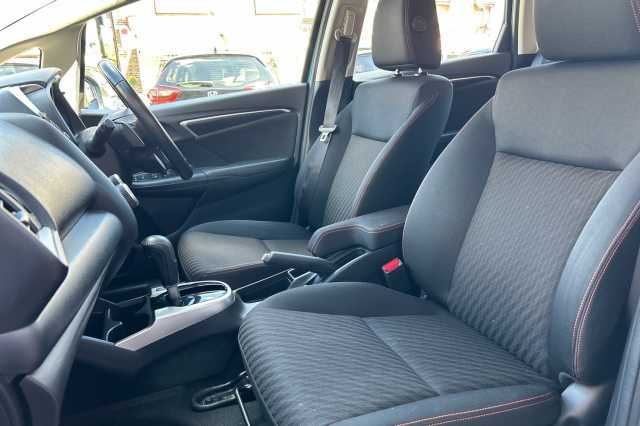 Honda Jazz 1.5 i-VTEC Sport 5dr CVT 
