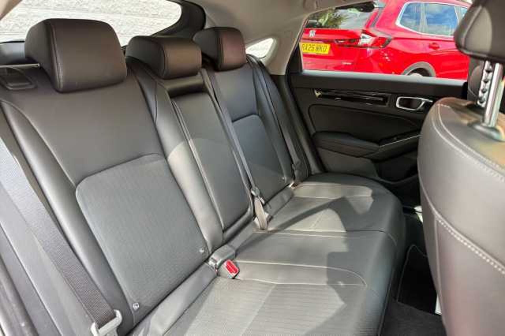 Honda Civic e:HEV 2.0 eHEV Advance 5dr CVT 