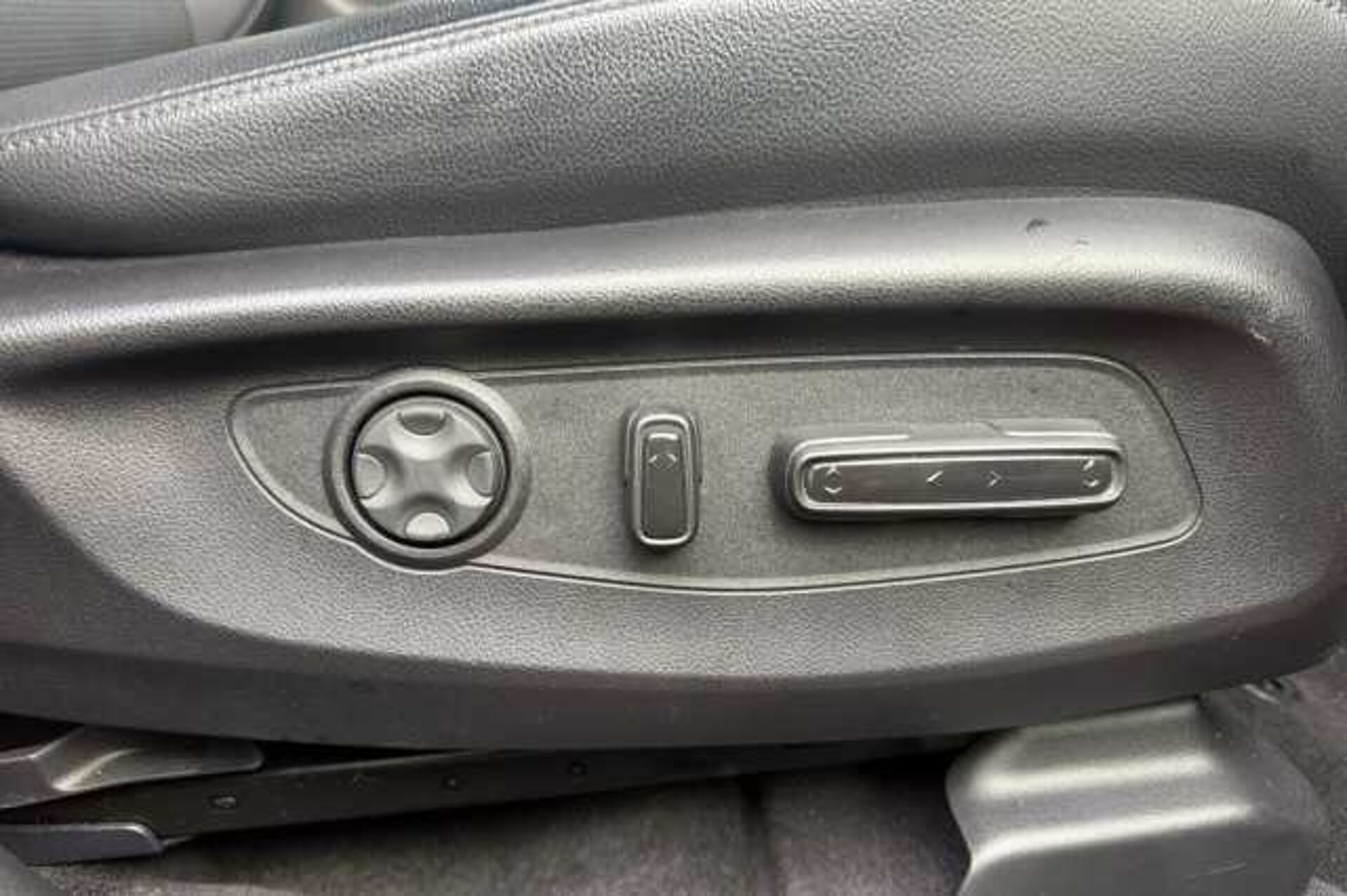 Honda CR-V Hybrid 2.0 eHEV Advance 5dr eCVT 