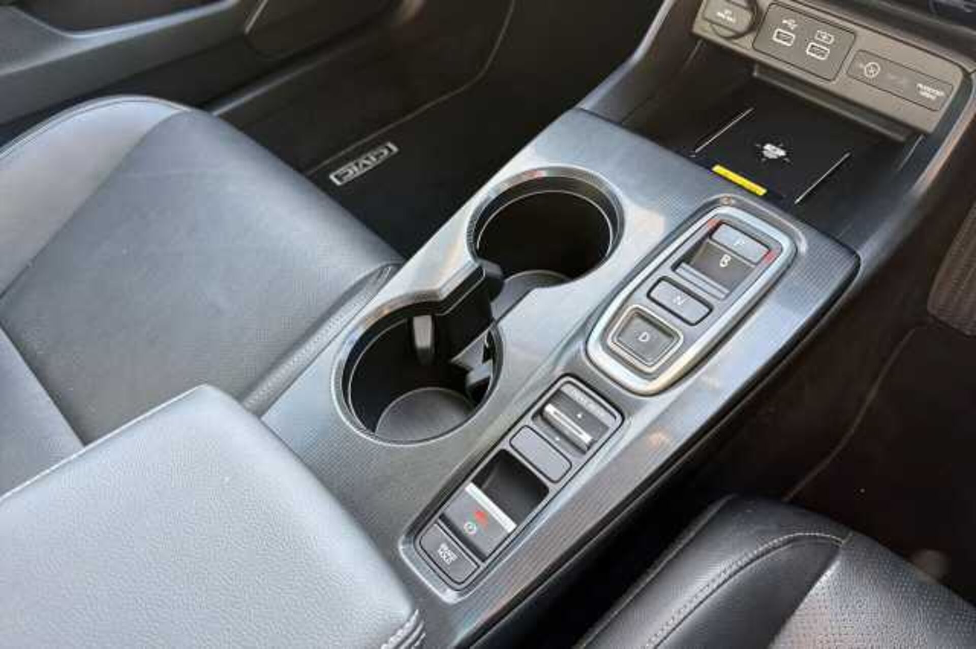 Honda Civic Hybrid 2.0 eHEV Advance 5dr CVT 