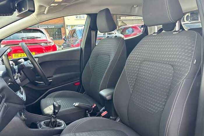 Ford Fiesta 1.0 EcoBoost Hybrid mHEV 125 Titanium 5dr 