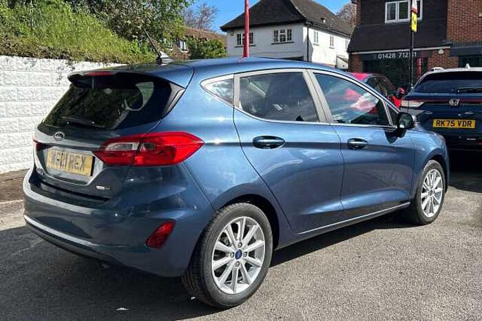 Ford Fiesta 1.0 EcoBoost Hybrid mHEV 125 Titanium 5dr 