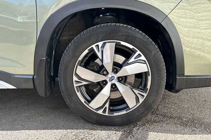 Subaru Forester 2.0i e-Boxer XE Premium 5dr Lineartronic 