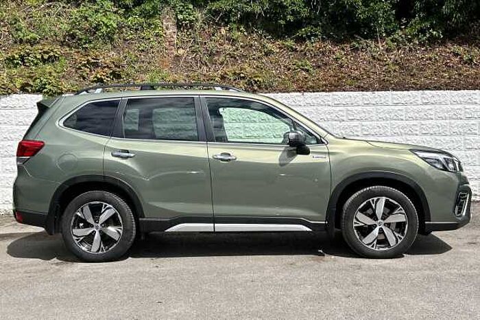 Subaru Forester 2.0i e-Boxer XE Premium 5dr Lineartronic 