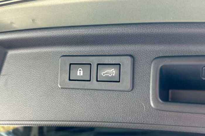 Subaru Forester 2.0i e-Boxer XE Premium 5dr Lineartronic 