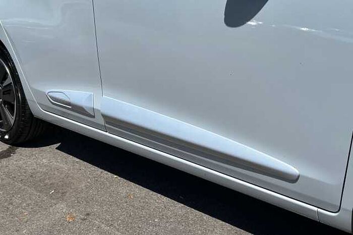 Honda Jazz Hybrid 1.5 i-MMD Hybrid Advance 5dr eCVT 